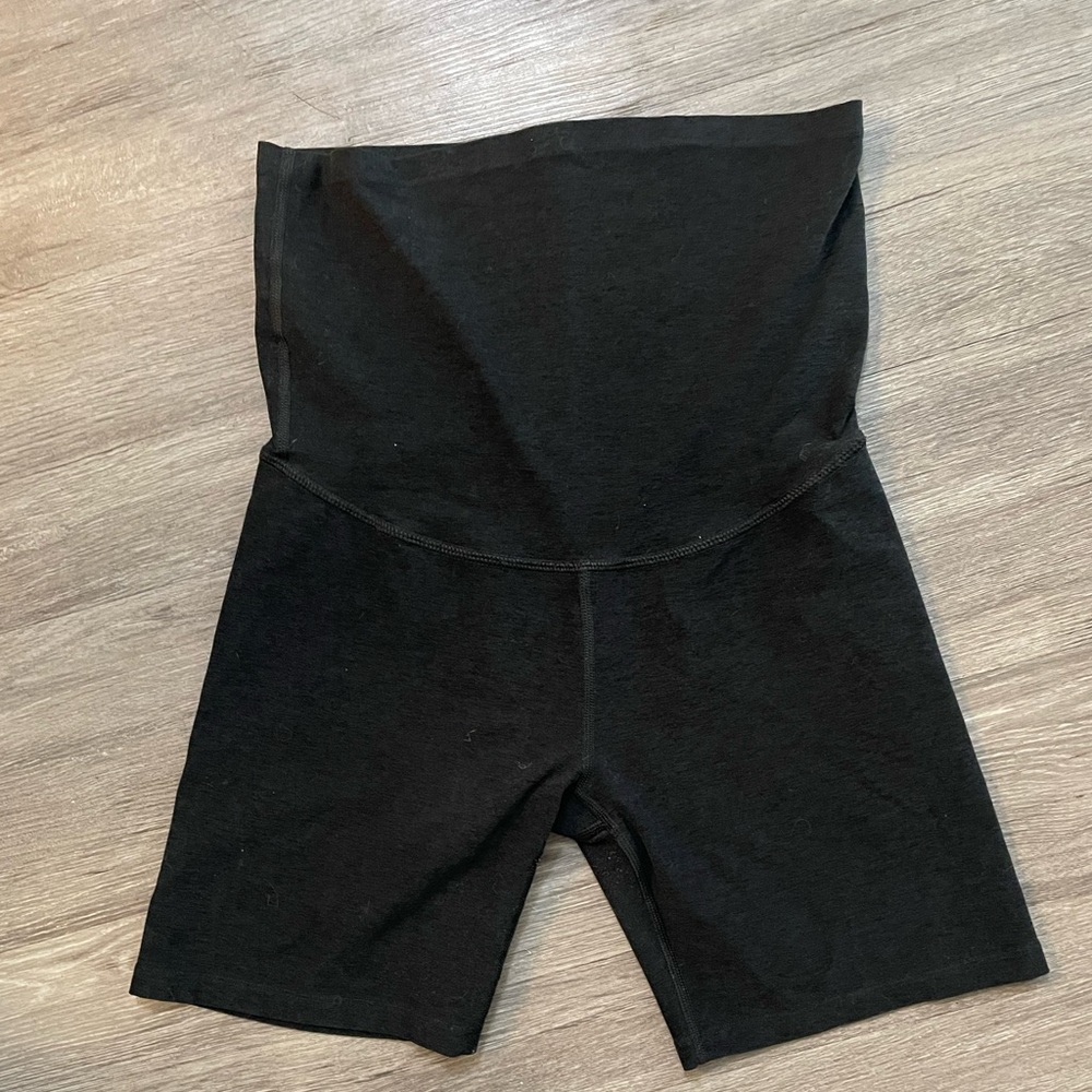 Beyond Yoga - Beyond the Bump Spacedye Maternity Bike/Yoga Shorts - Large